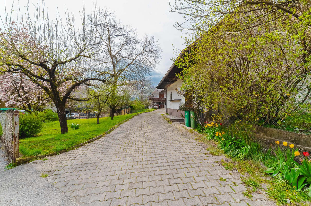 Земля в Радовлице, Словения, 2 096 м² - фото 8