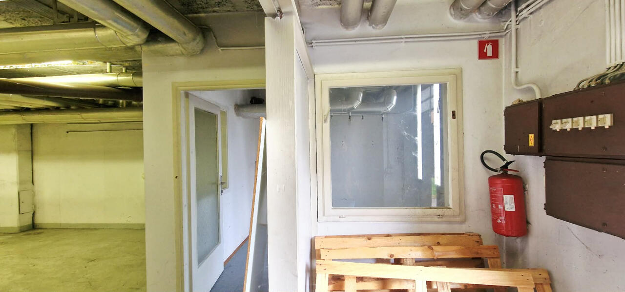 Офис в Любляне, Словения, 107 м² - фото 9