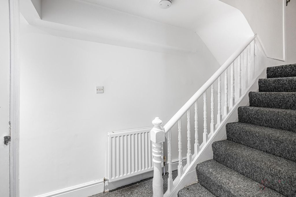 Квартира в Лондоне, Великобритания, 39 м² - фото 13