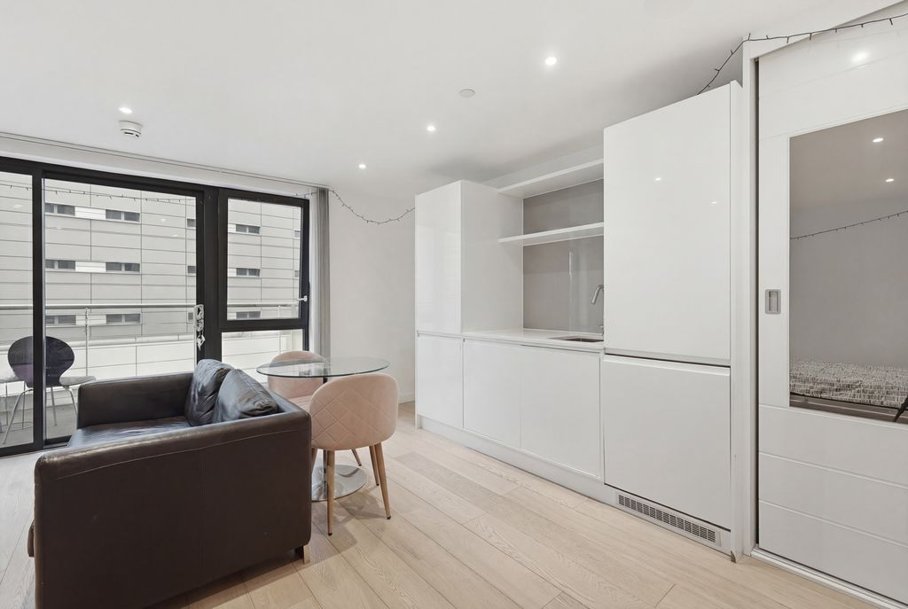 Квартира в Лондоне, Великобритания, 42 м² - фото 13