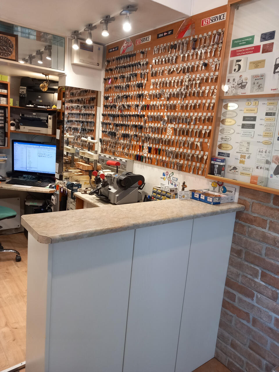 Офис в Любляне, Словения, 8 м² - фото 13