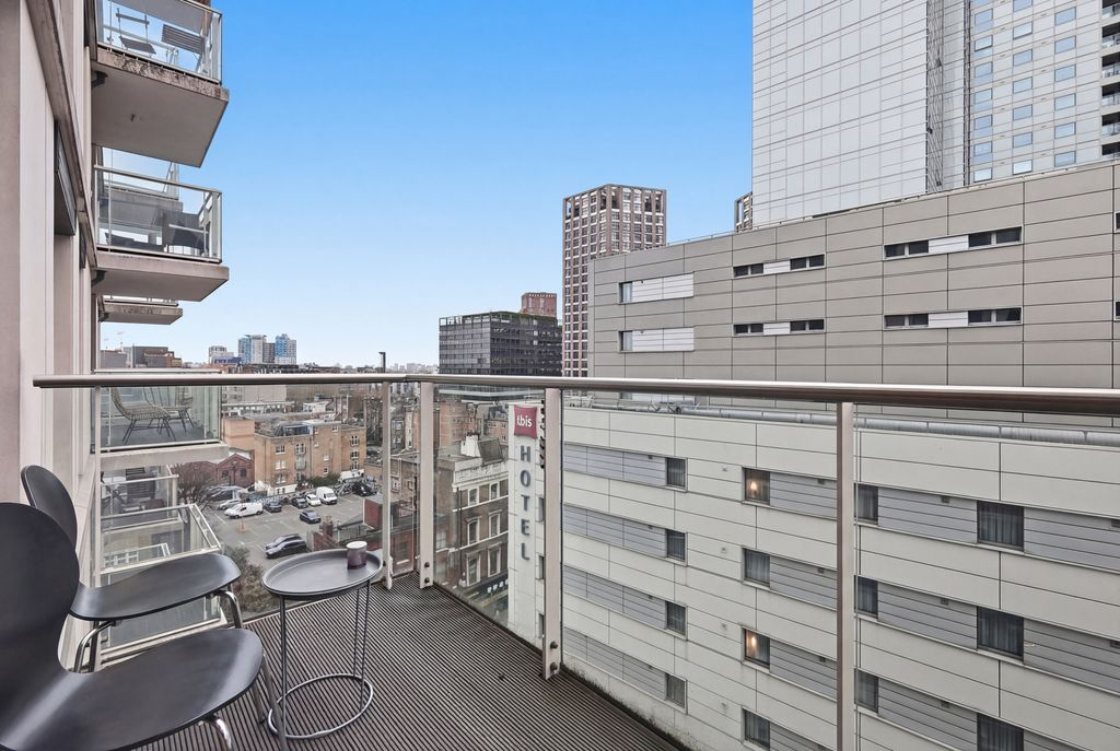 Квартира в Лондоне, Великобритания, 42 м² - фото 14