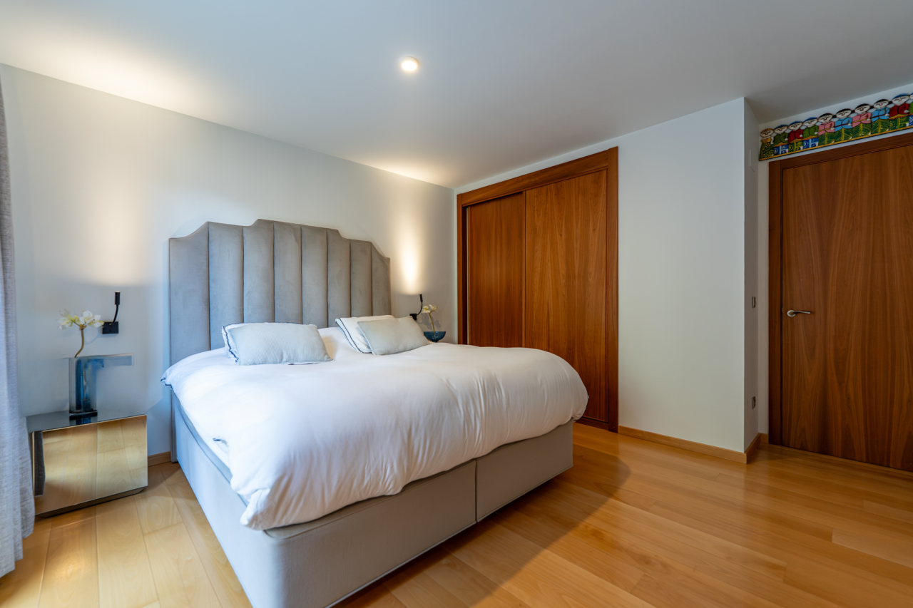 Квартира в Эскальдесе, Андорра, 197 м² - фото 17