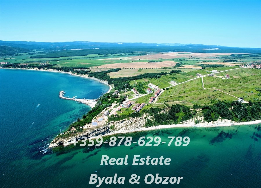 Земля в Бяле, Болгария, 2 000 м² - фото 1