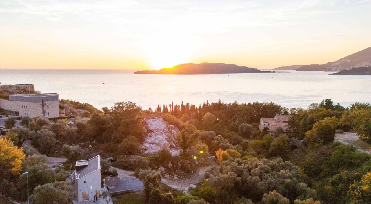 Вилла в Пржно, Черногория, 240 м² - фото 2