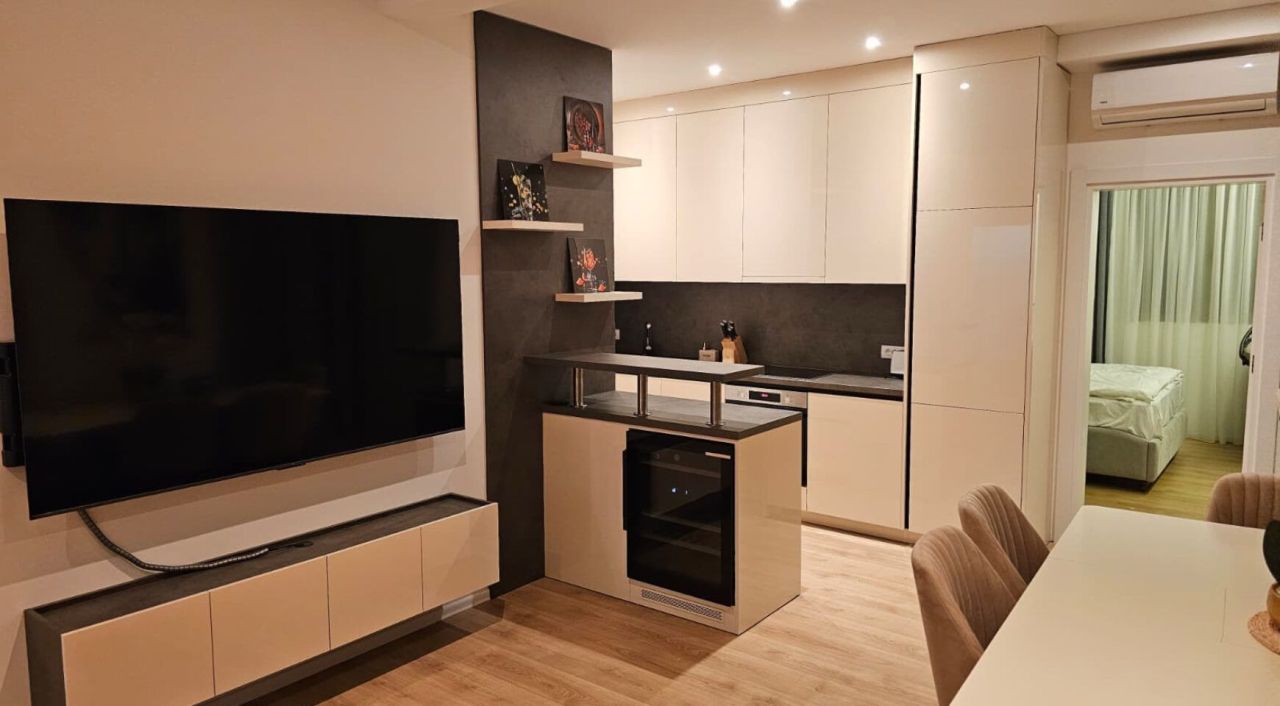 Квартира в Тивате, Черногория, 117 м² - фото 8