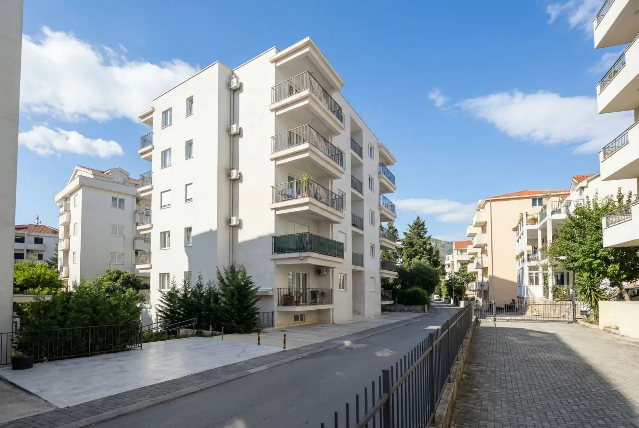 Квартира в Будве, Черногория, 52 м² - фото 2