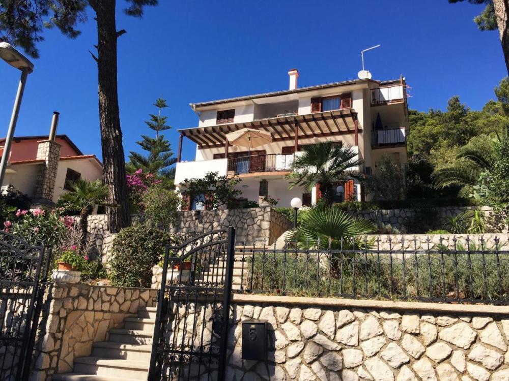 Отель, гостиница на Мали-Лошини, Хорватия, 700 м² - фото 3