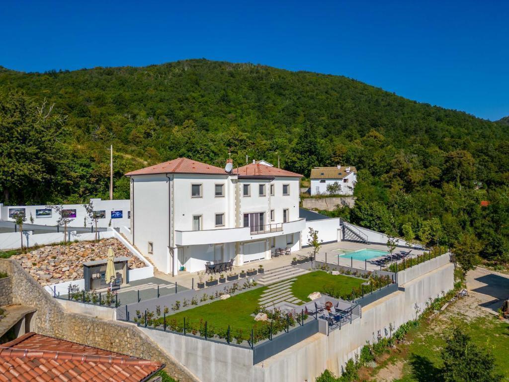 Вилла в Опатии, Хорватия, 300 м² - фото 6