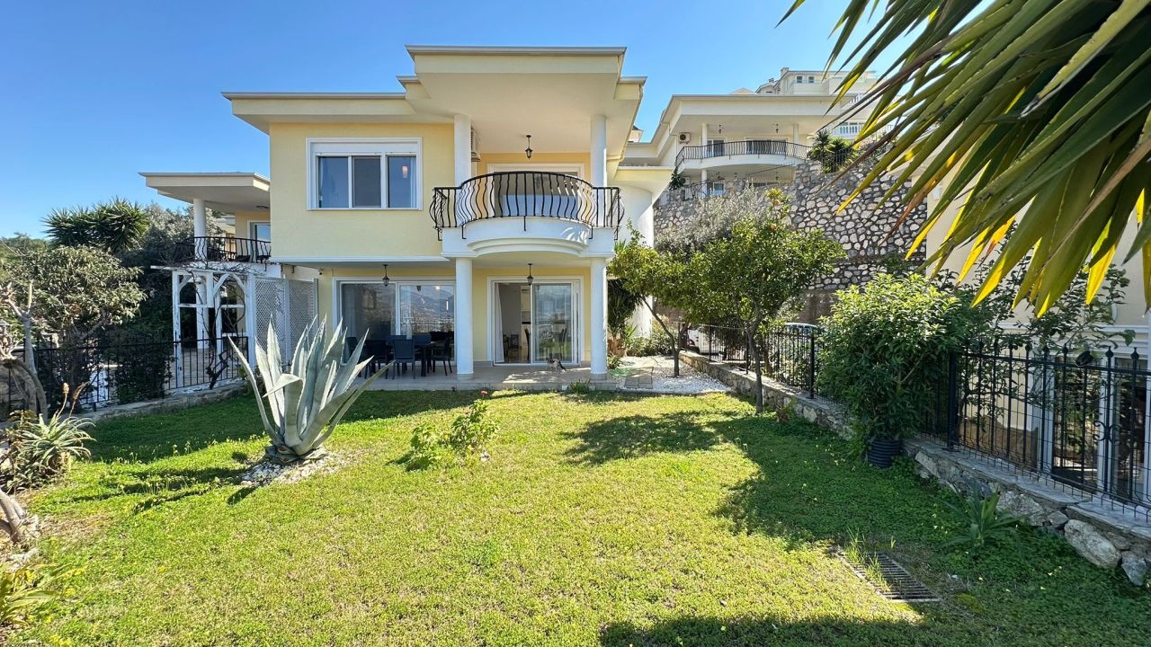 Вилла в Алании, Турция, 185 м² - фото 1