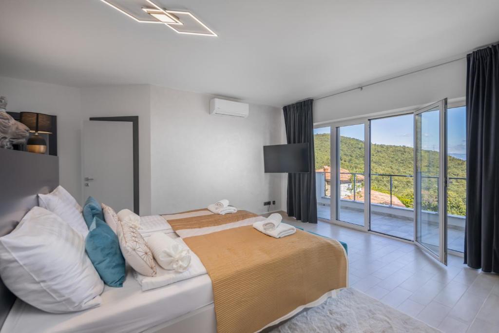 Вилла в Опатии, Хорватия, 300 м² - фото 8