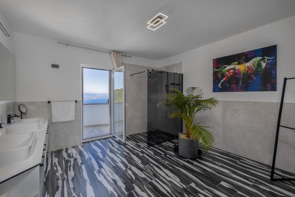 Вилла в Опатии, Хорватия, 300 м² - фото 9