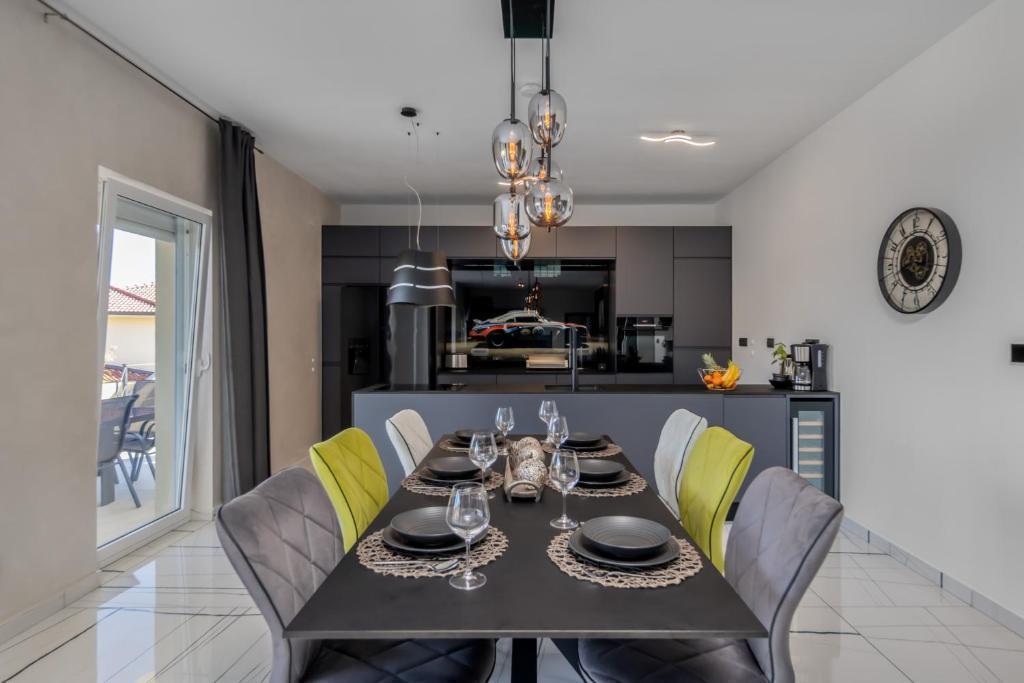 Вилла в Опатии, Хорватия, 300 м² - фото 10