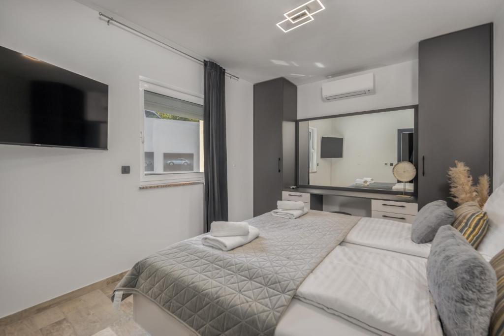 Вилла в Опатии, Хорватия, 300 м² - фото 11