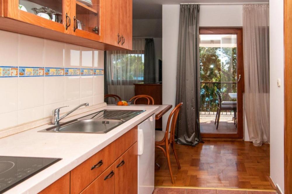 Отель, гостиница на Мали-Лошини, Хорватия, 700 м² - фото 14