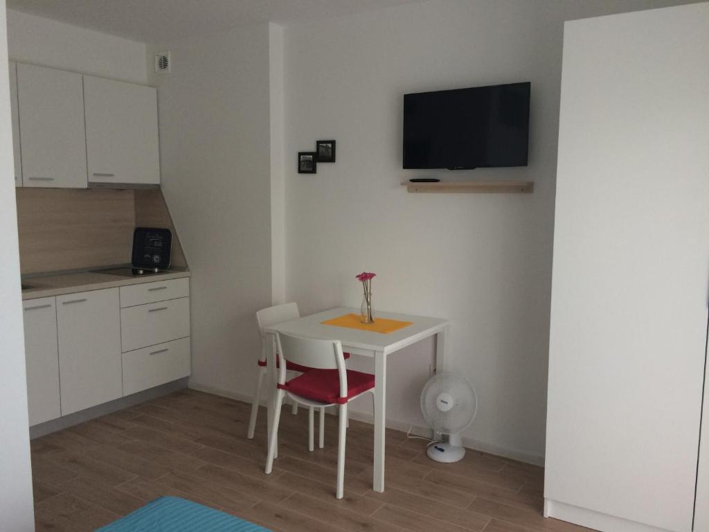 Отель, гостиница на Рабе, Хорватия, 420 м² - фото 14