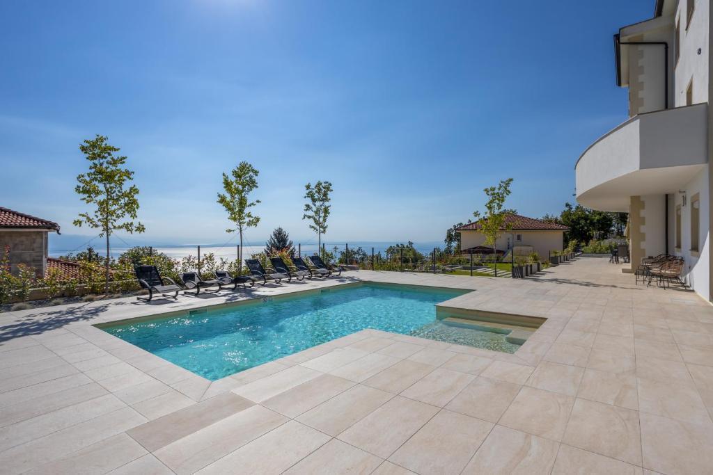 Вилла в Опатии, Хорватия, 300 м² - фото 15