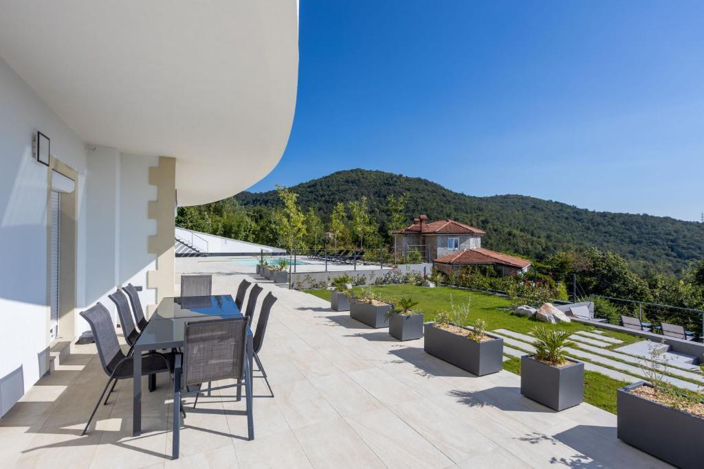 Вилла в Опатии, Хорватия, 300 м² - фото 18