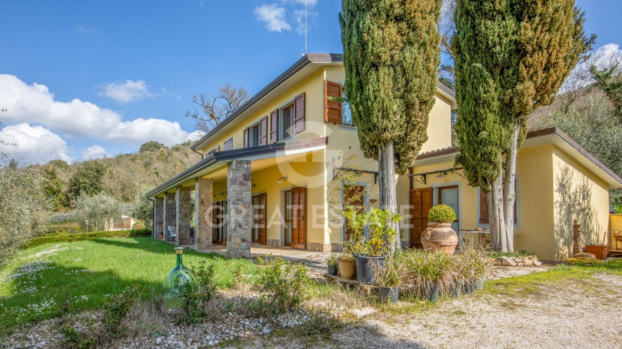 Дом в Корчано, Италия, 1 052.7 м² - фото 3