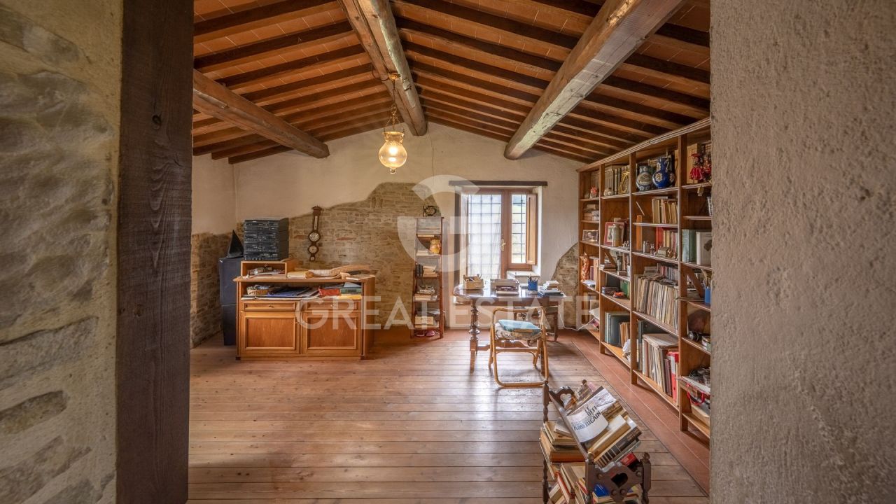 Дом в Умбертиде, Италия, 452.5 м² - фото 13