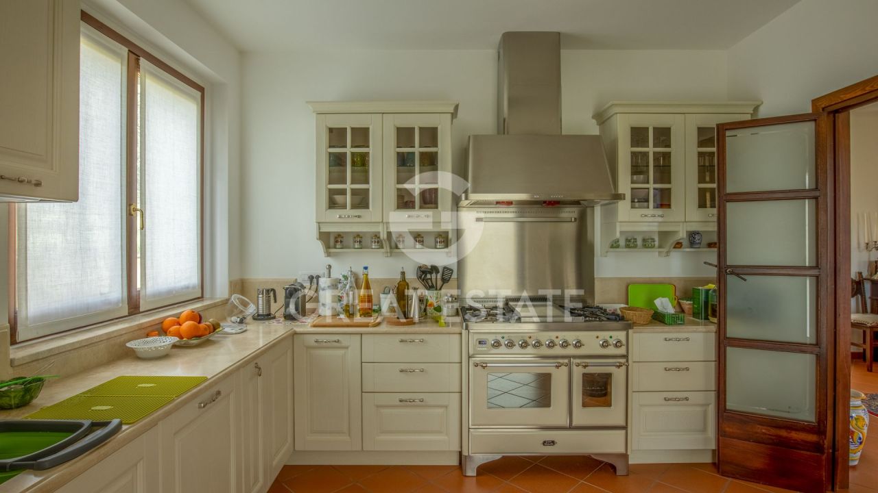 Дом в Корчано, Италия, 1 052.7 м² - фото 14