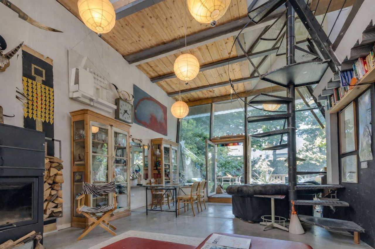 Лофт в провинции Монца-э-Брианца, Италия, 139 м² - фото 1