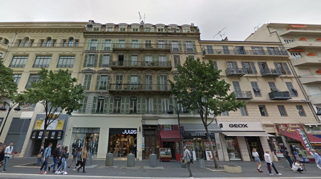 Кафе, ресторан в Ницце, Франция, 105 м² - фото 1