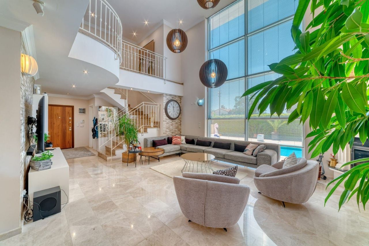 Вилла в Алании, Турция, 220 м² - фото 1