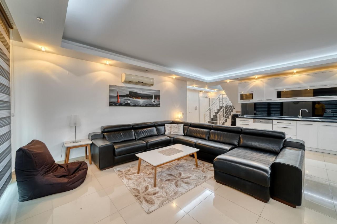 Апартаменты в Алании, Турция, 200 м² - фото 1