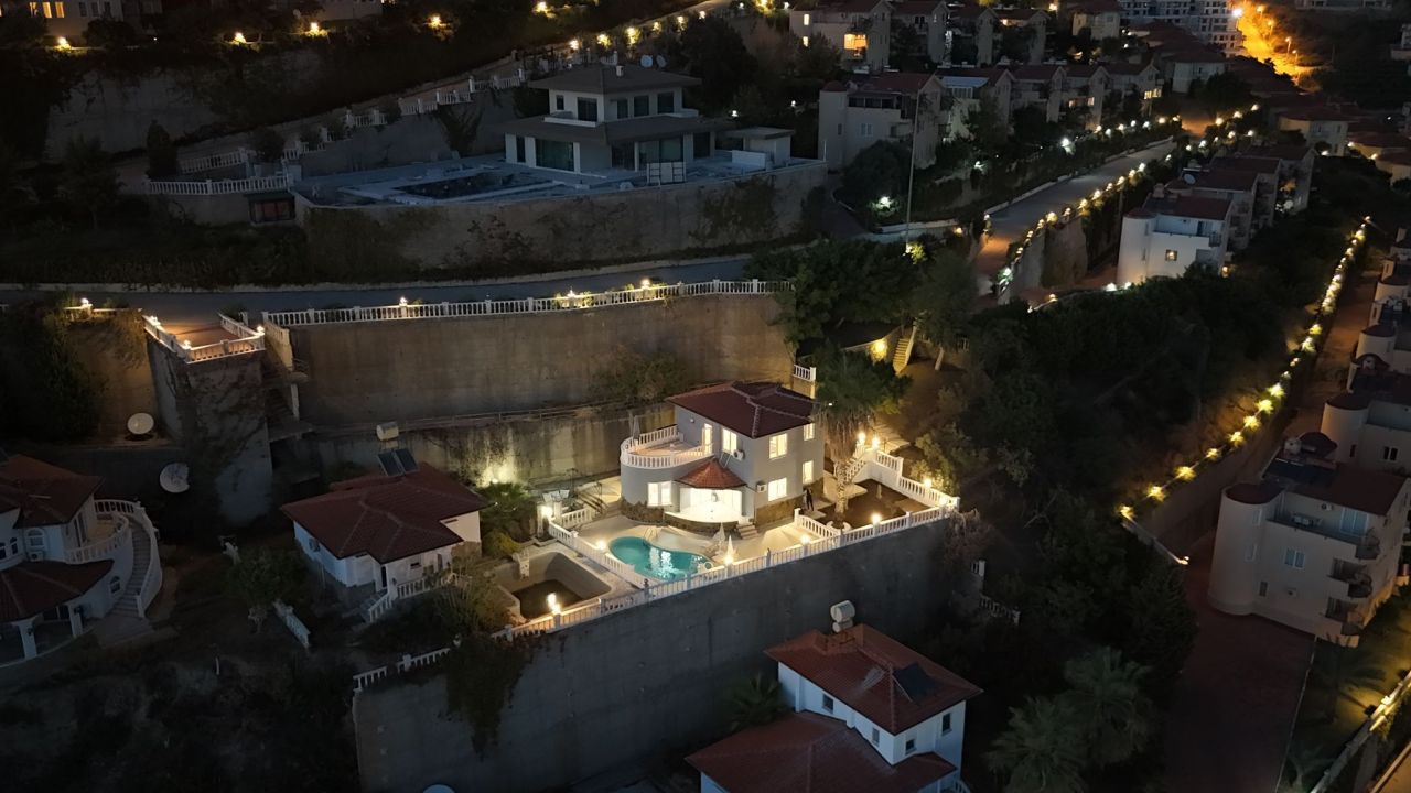 Апартаменты в Алании, Турция, 180 м² - фото 1