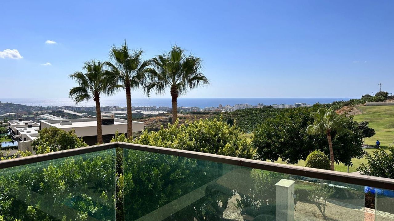 Апартаменты в Алании, Турция, 220 м² - фото 1