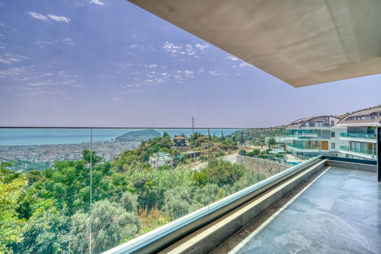 Апартаменты в Алании, Турция, 450 м² - фото 1