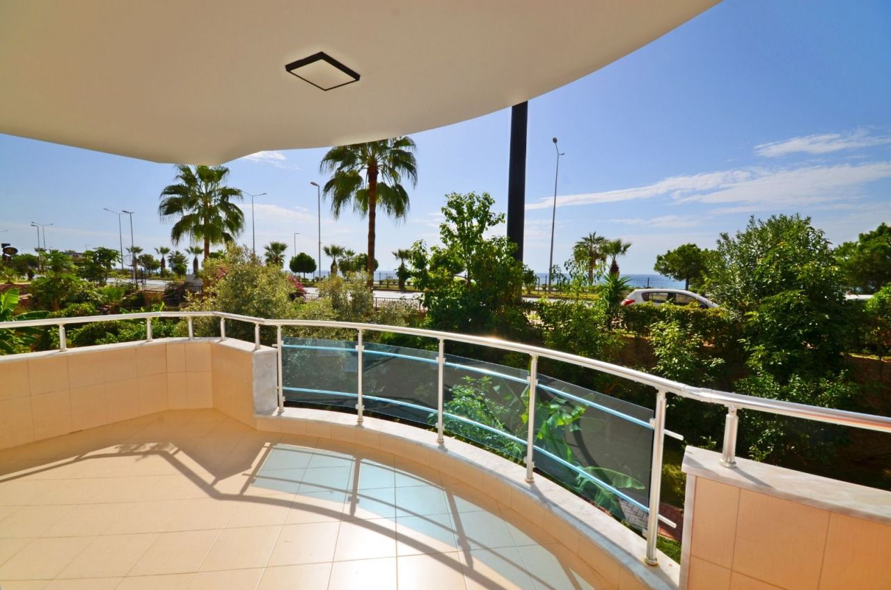 Апартаменты в Алании, Турция, 130 м² - фото 1