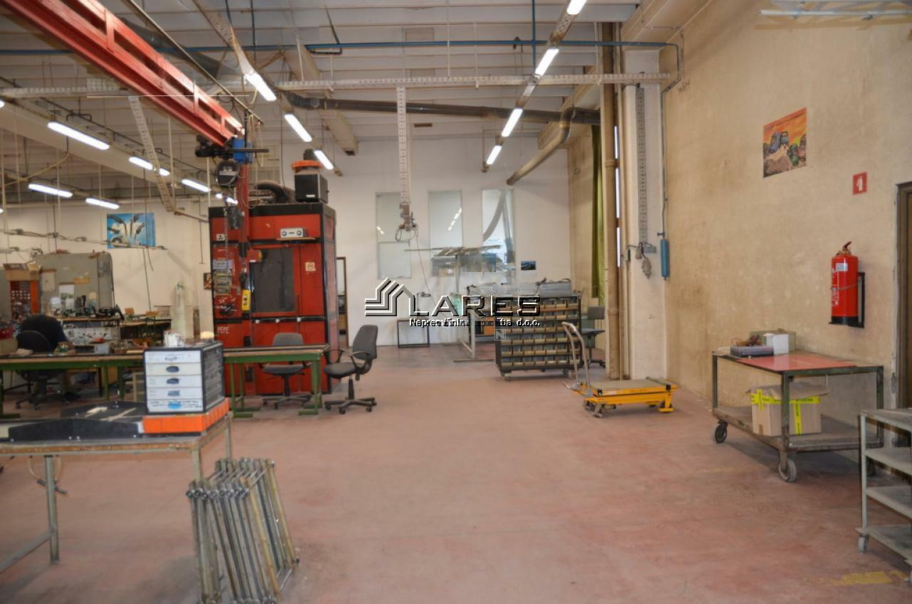 Офис в Любляне, Словения, 1 500 м² - фото 2