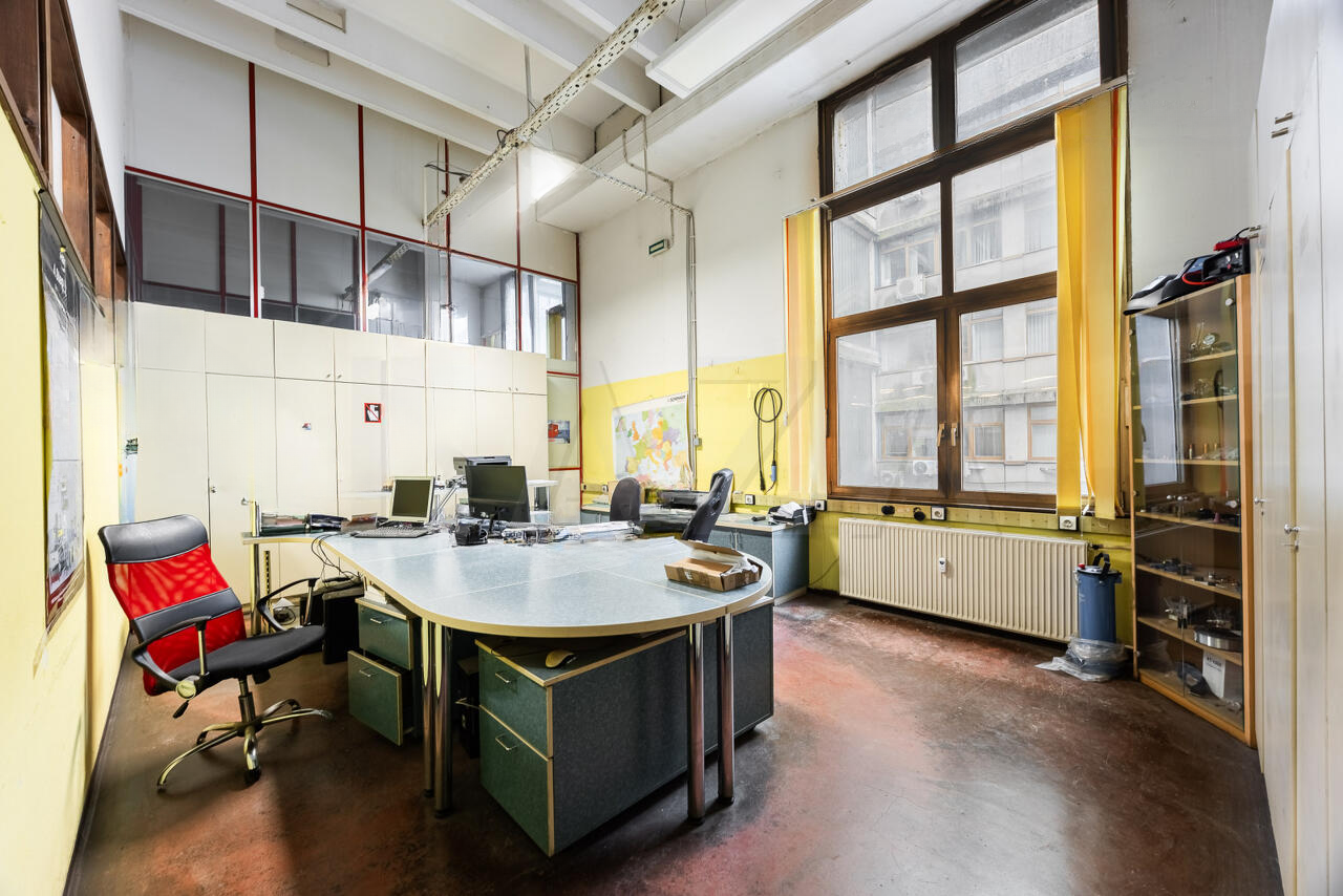 Офис в Любляне, Словения, 1 536 м² - фото 7