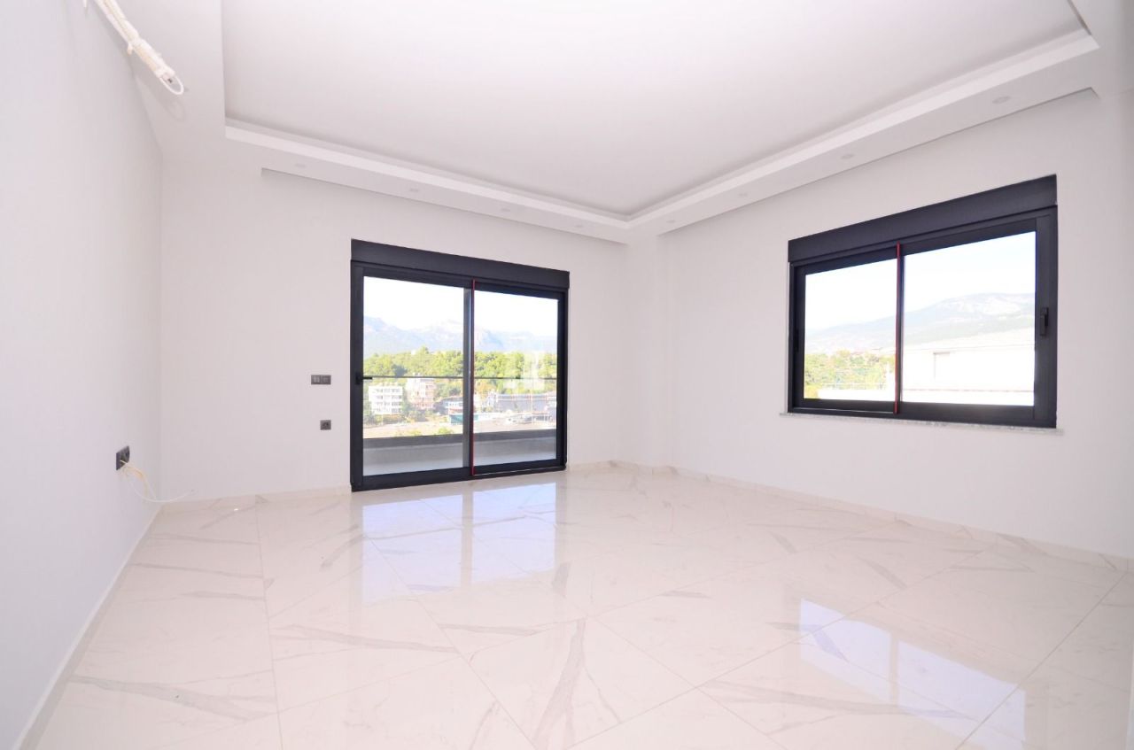 Апартаменты в Алании, Турция, 154 м² - фото 11