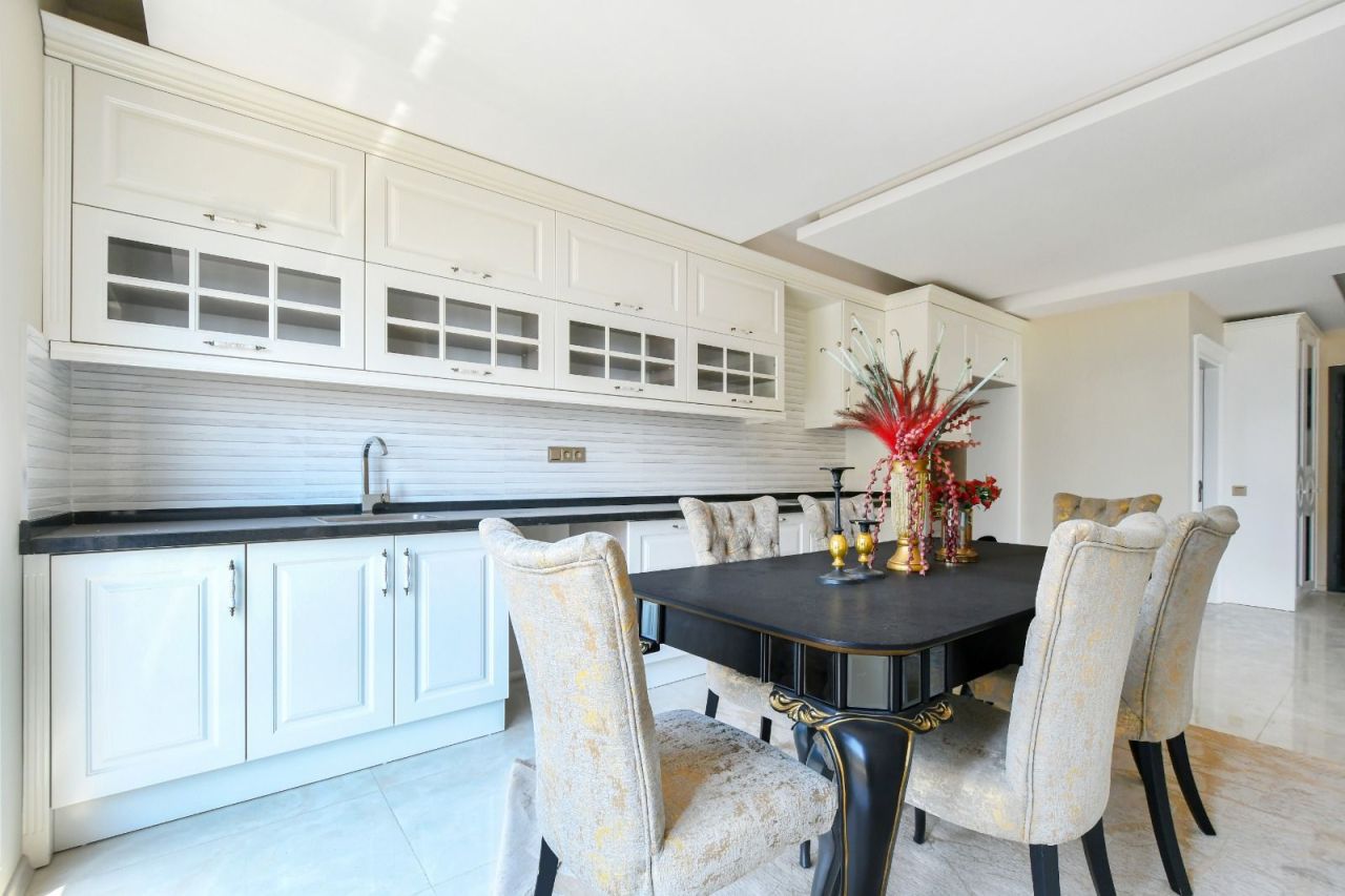 Апартаменты в Алании, Турция, 200 м² - фото 15