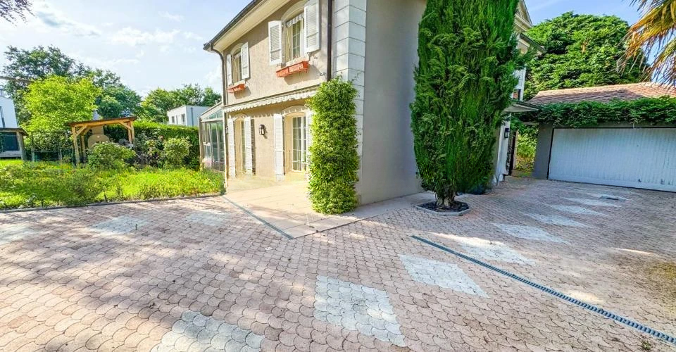 Квартира в Женеве, Швейцария, 350 м² - фото 1