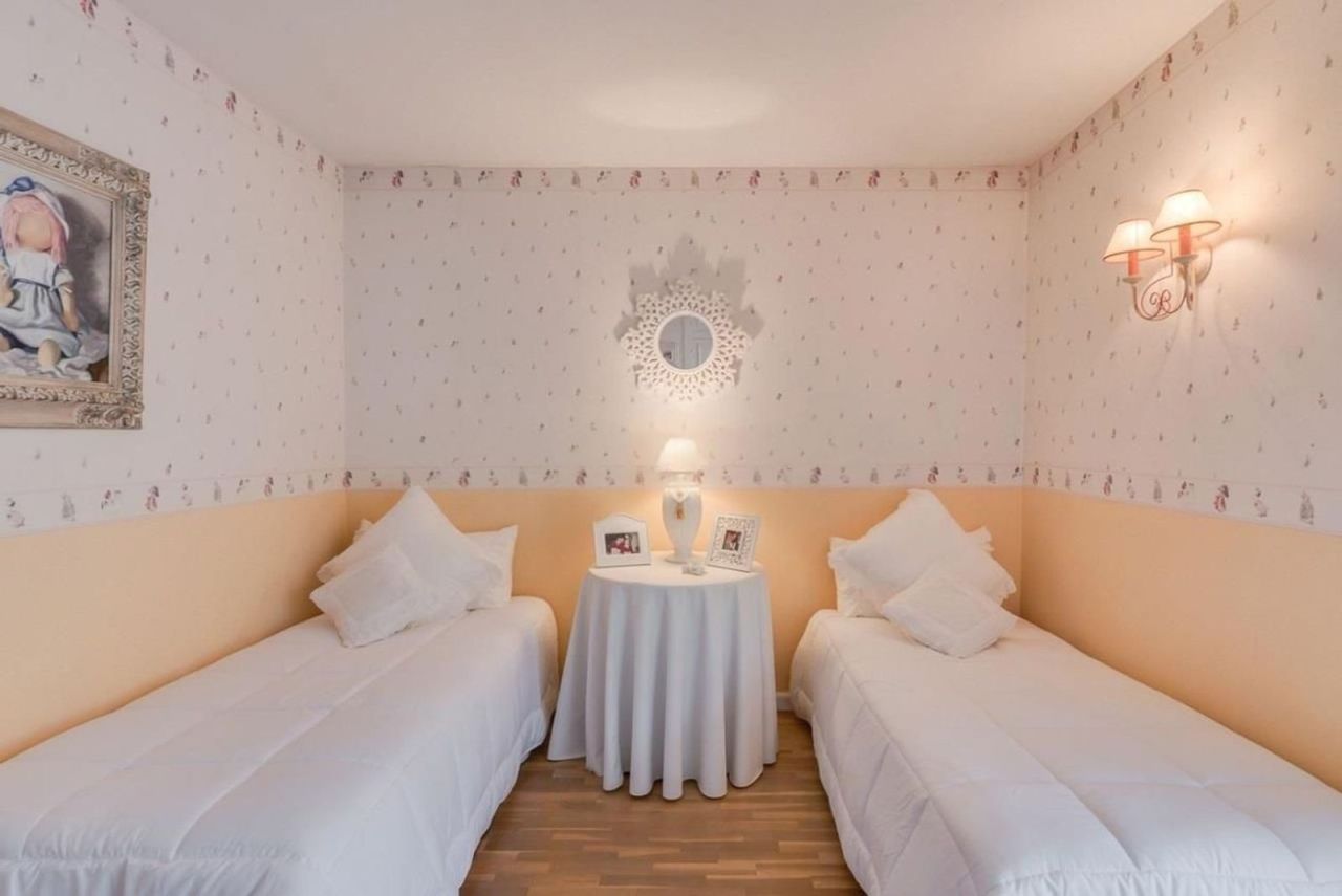 Дом в Барселоне, Испания, 650 м² - фото 16