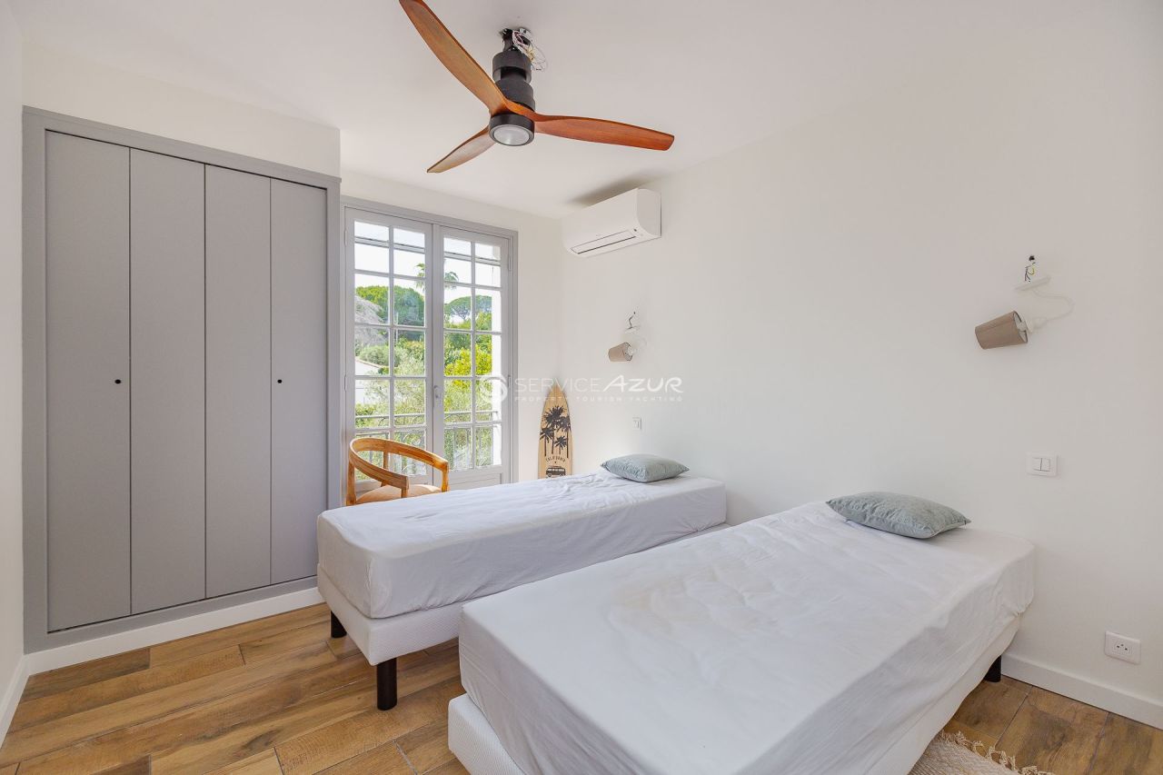 Вилла в Антибе, Франция, 110 м² - фото 13
