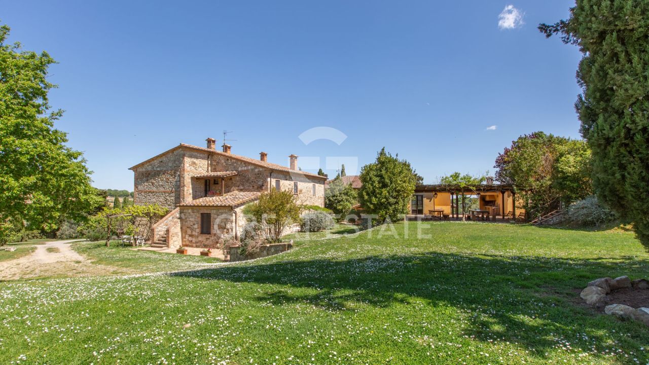 Дом в Сартеано, Италия, 744.25 м² - фото 1