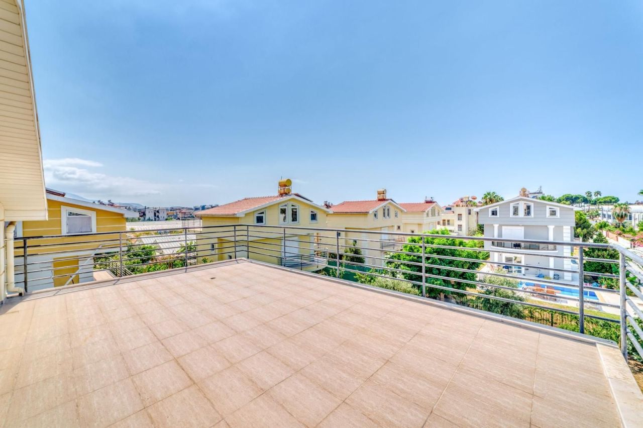 Апартаменты в Алании, Турция, 200 м² - фото 19