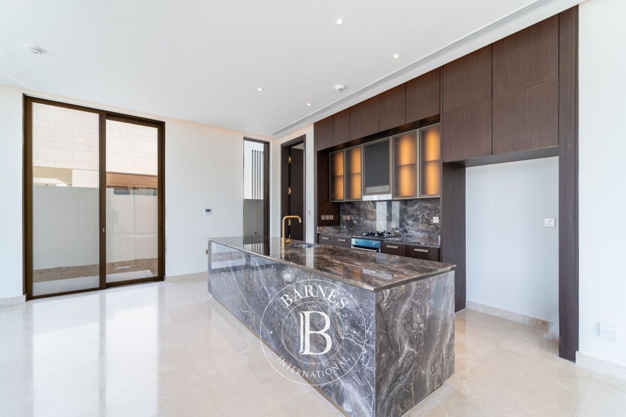 Вилла в Дубае, ОАЭ, 482.8 м² - фото 4