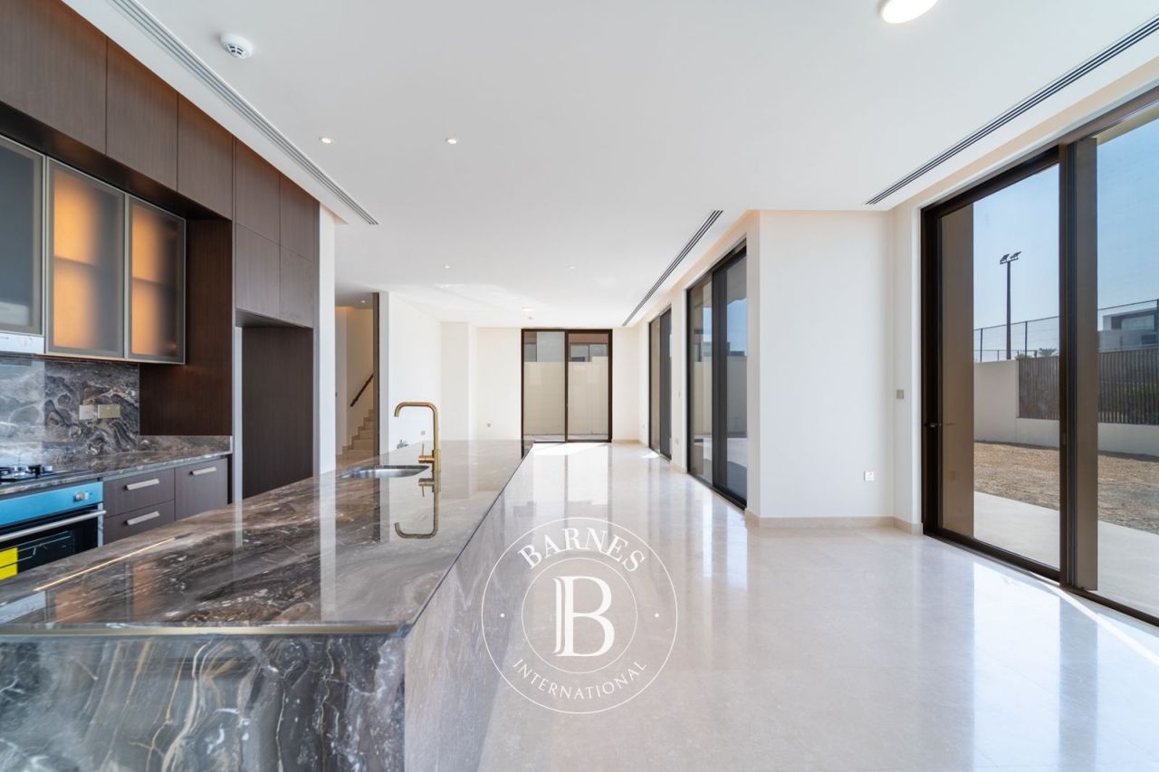 Вилла в Дубае, ОАЭ, 482.8 м² - фото 6