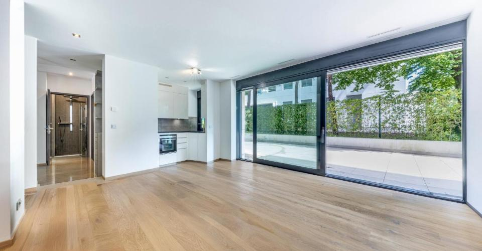 Квартира в Женеве, Швейцария, 85 м² - фото 2