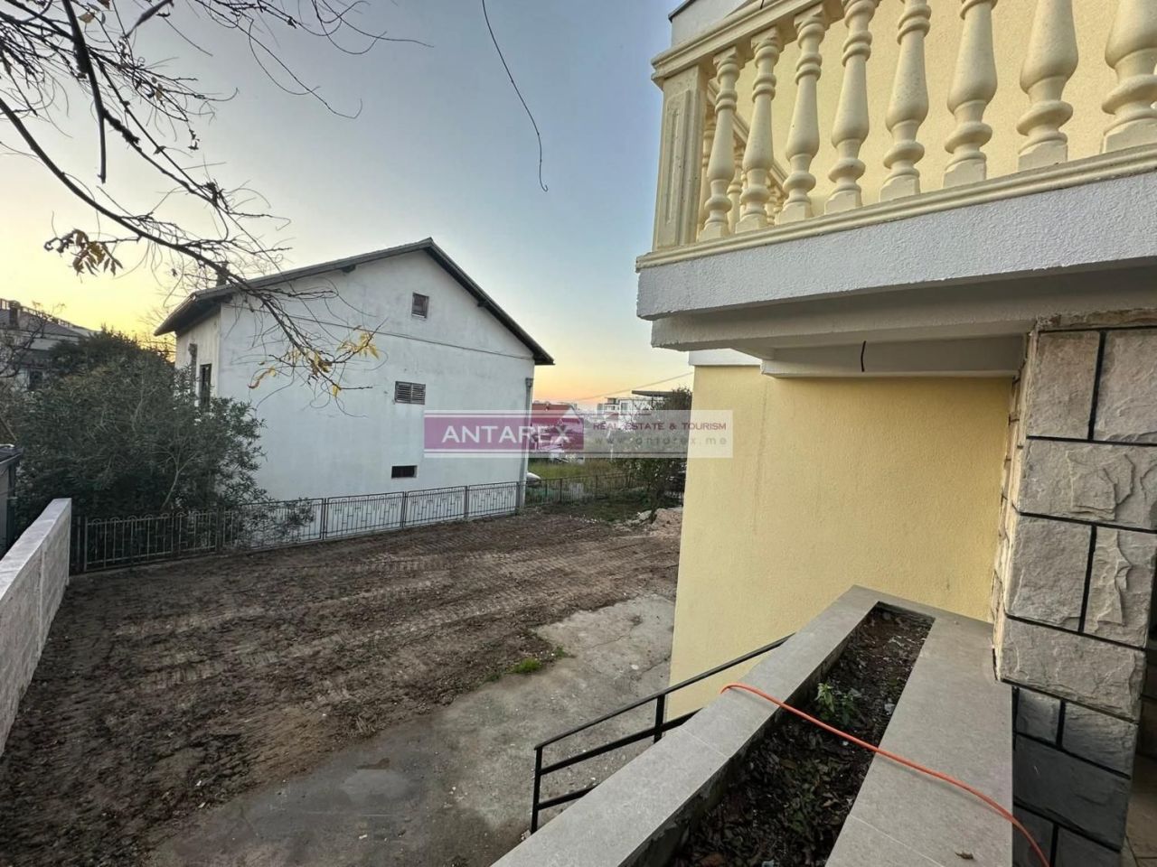 Вилла в Баре, Черногория, 400 м² - фото 11