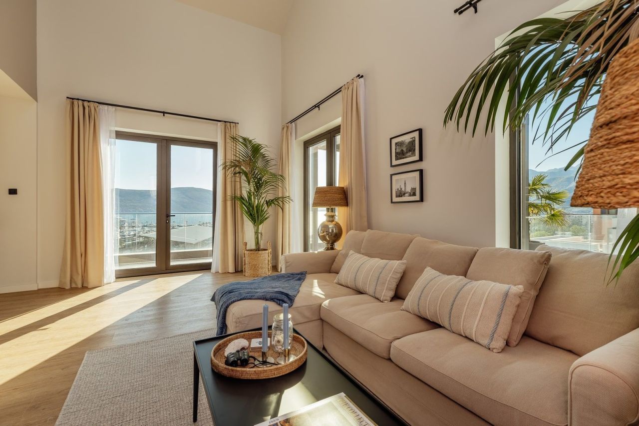 Апартаменты в Тивате, Черногория, 179 м² - фото 8