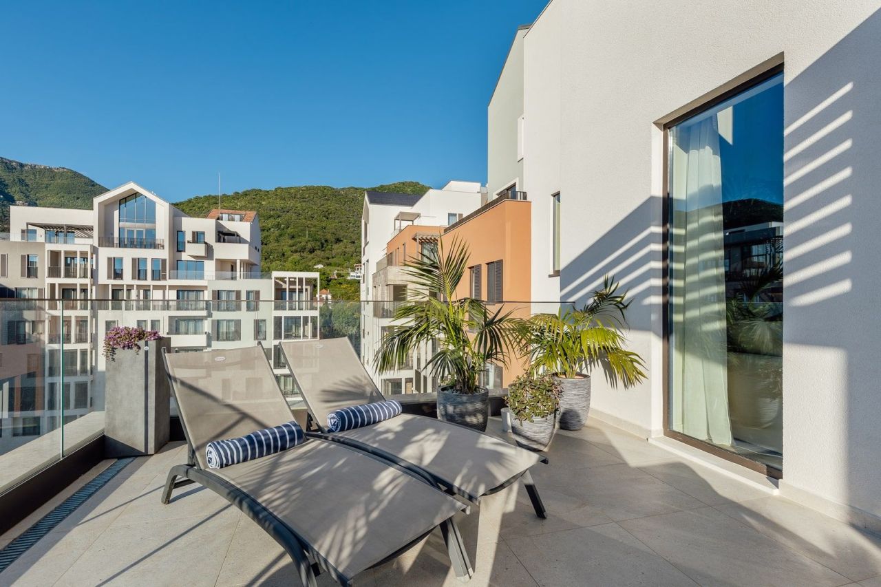 Апартаменты в Тивате, Черногория, 179 м² - фото 11