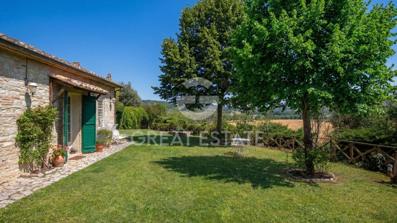 Дом в Перудже, Италия, 380 м² - фото 3