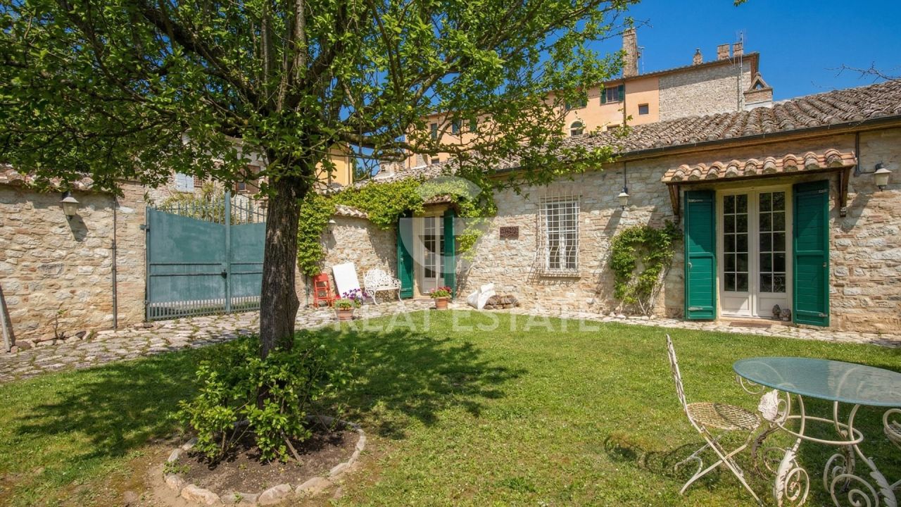 Дом в Перудже, Италия, 380 м² - фото 5